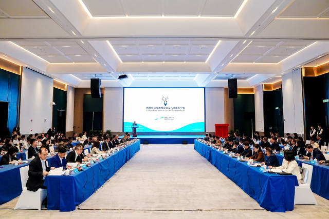 横琴粤澳深度合作区举行骨干企业座谈会。