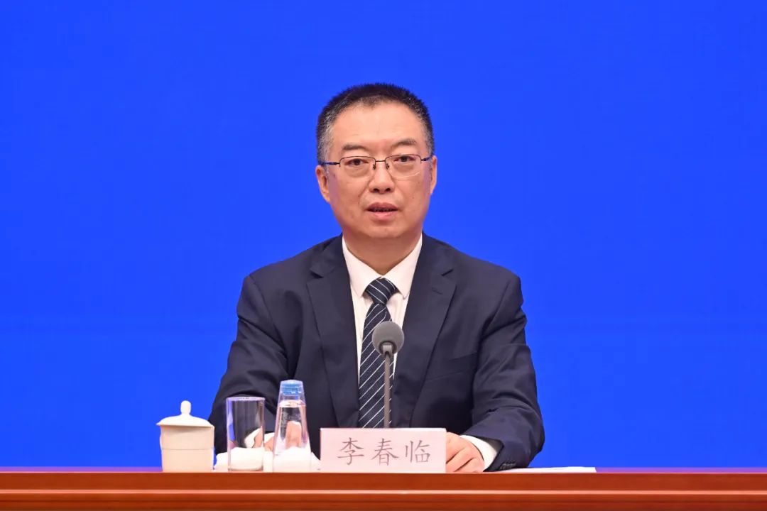 李春临 李春临