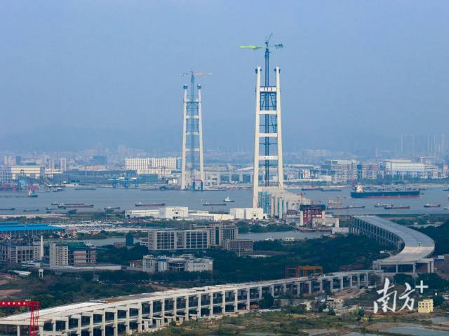 建设中的狮子洋通道。 建设中的狮子洋通道。
