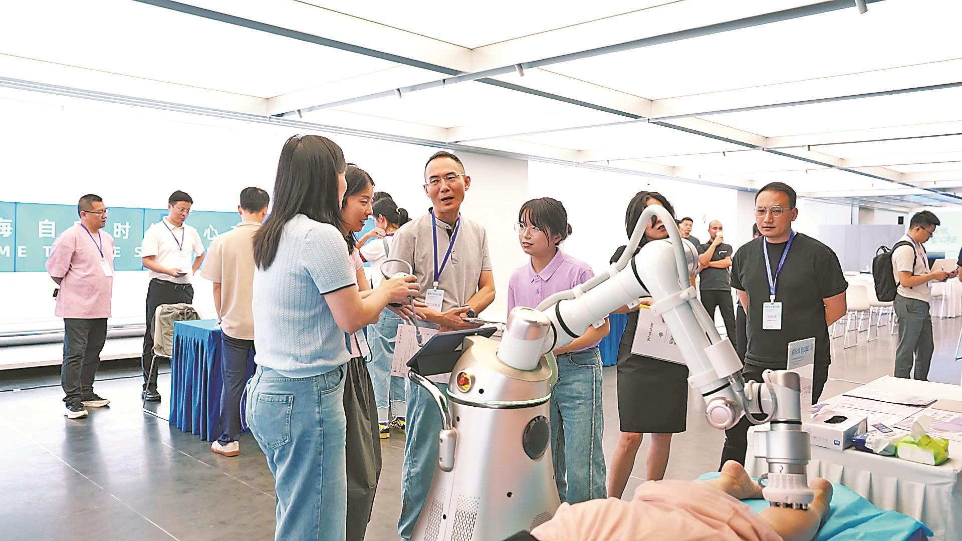 深圳前海点燃产业科技互促双强新引擎