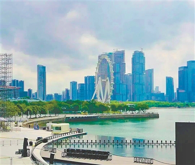 深圳展示经贸、科创、文化请柬