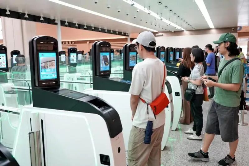 事关新皇岗口岸开通日期,香港特区政府回应→ 事关新皇岗口岸开通日期,香港特区政府回应→